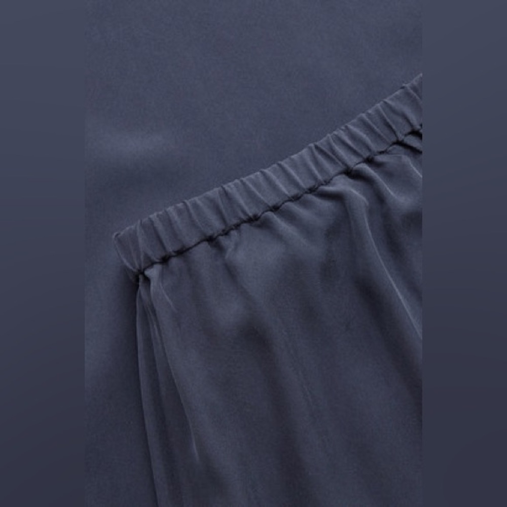 Like New 100% Mulberry Silk pants